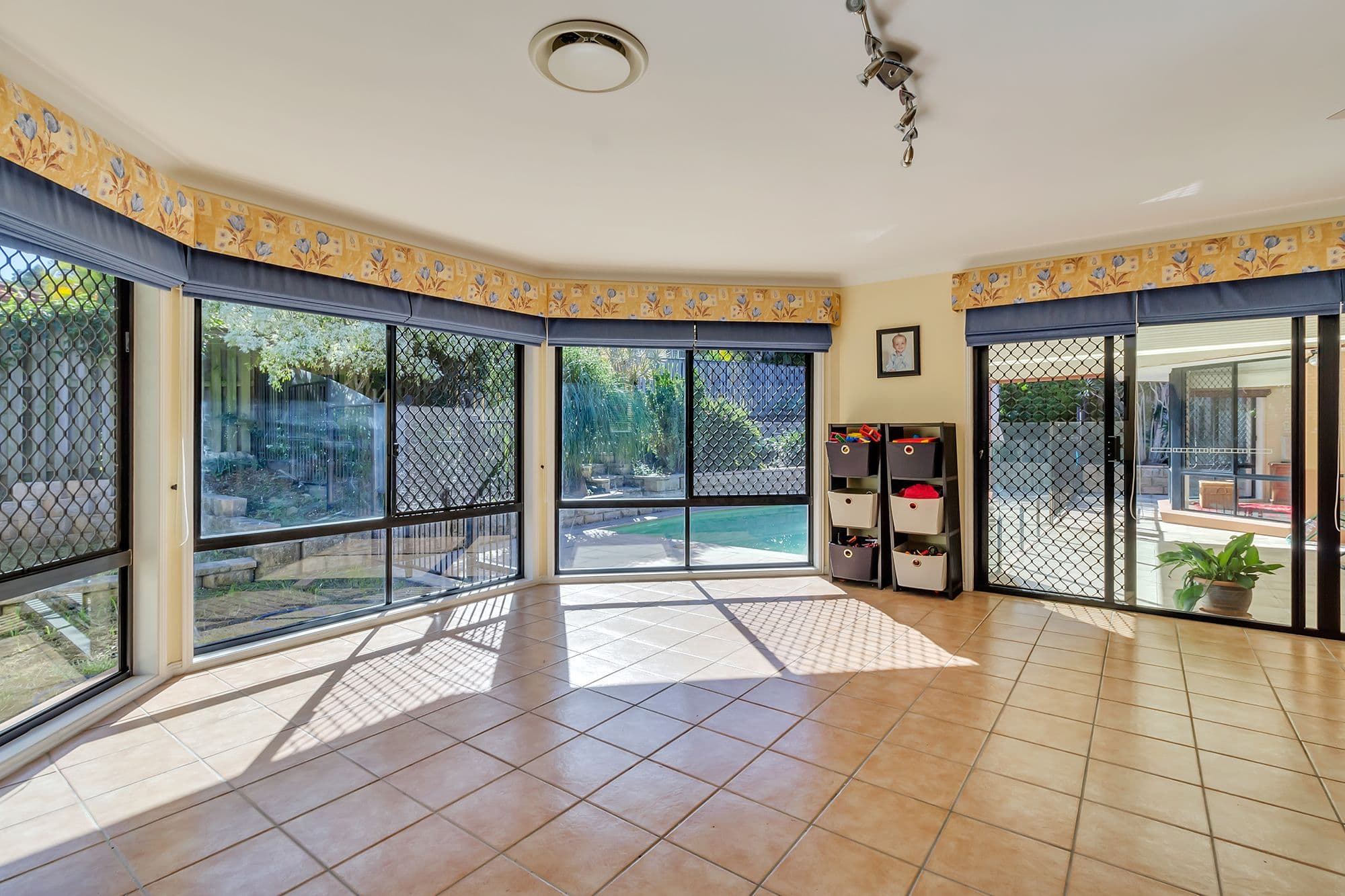 8 Henderson Rise, Pacific Pines QLD 4211, Pacific Pines - Thumbnail 6