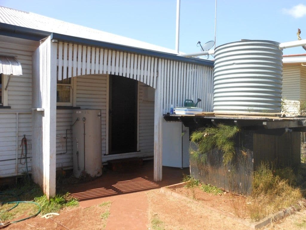 13 Rosina Street, NEWTOWN QLD 4350, Newtown - Thumbnail 5