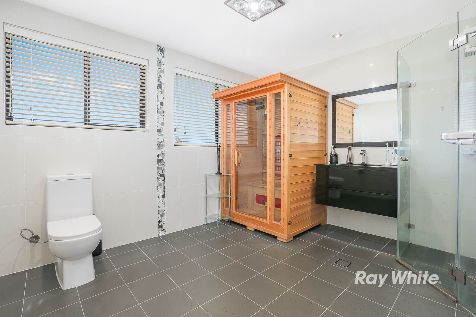 40 Casino Street, Glenwood - Thumbnail 8