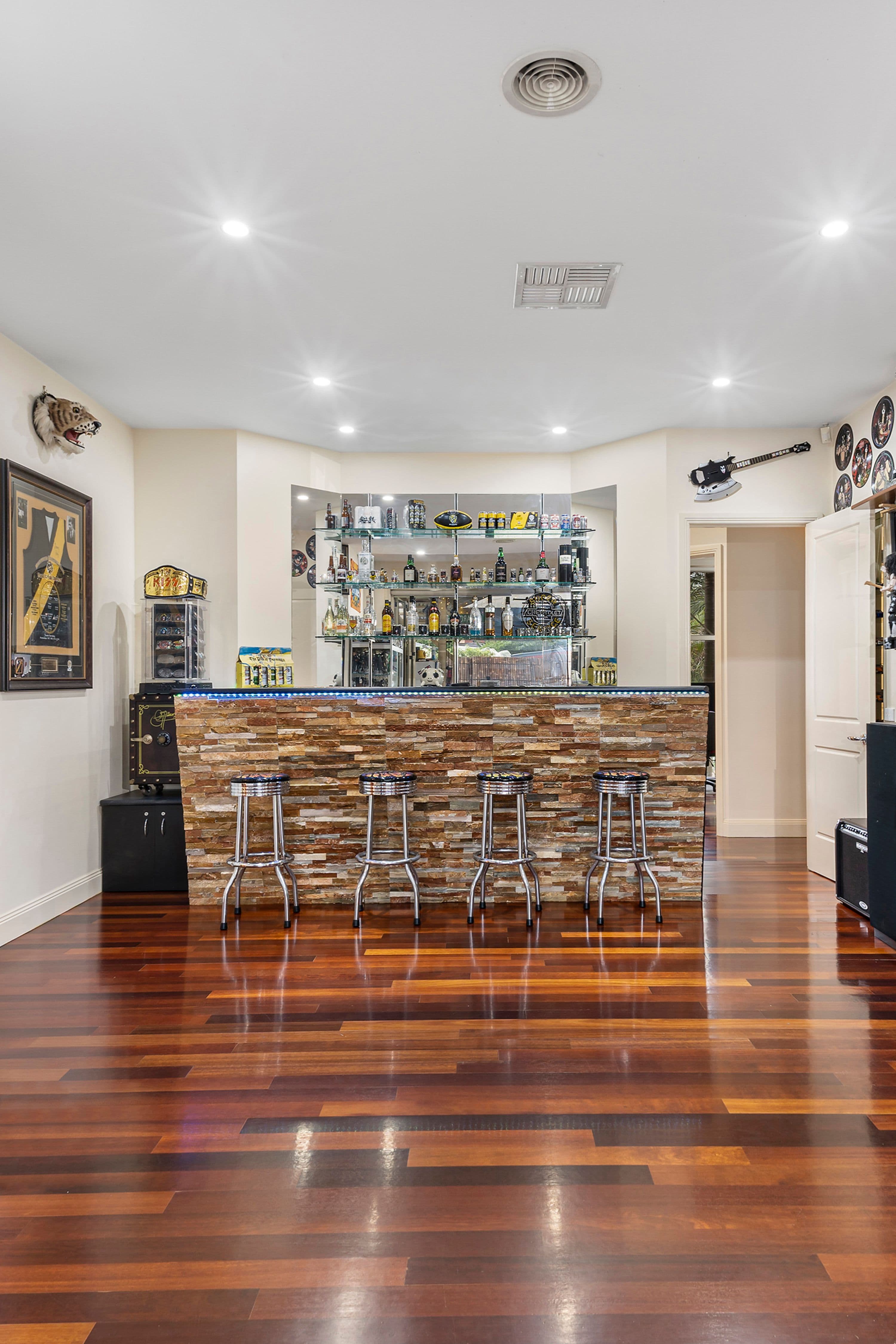 13 Peppertree Avenue, Narre Warren South VIC 3805, Narre Warren South - Thumbnail 3