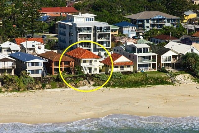 165 Jefferson Lane, PALM BEACH QLD 4221, Palm Beach - Thumbnail 2