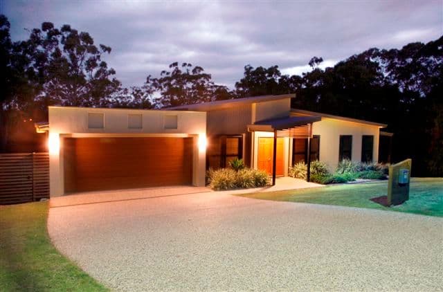 6 Holly Avenue, HIGHFIELDS QLD 4352, Highfields - Image 1