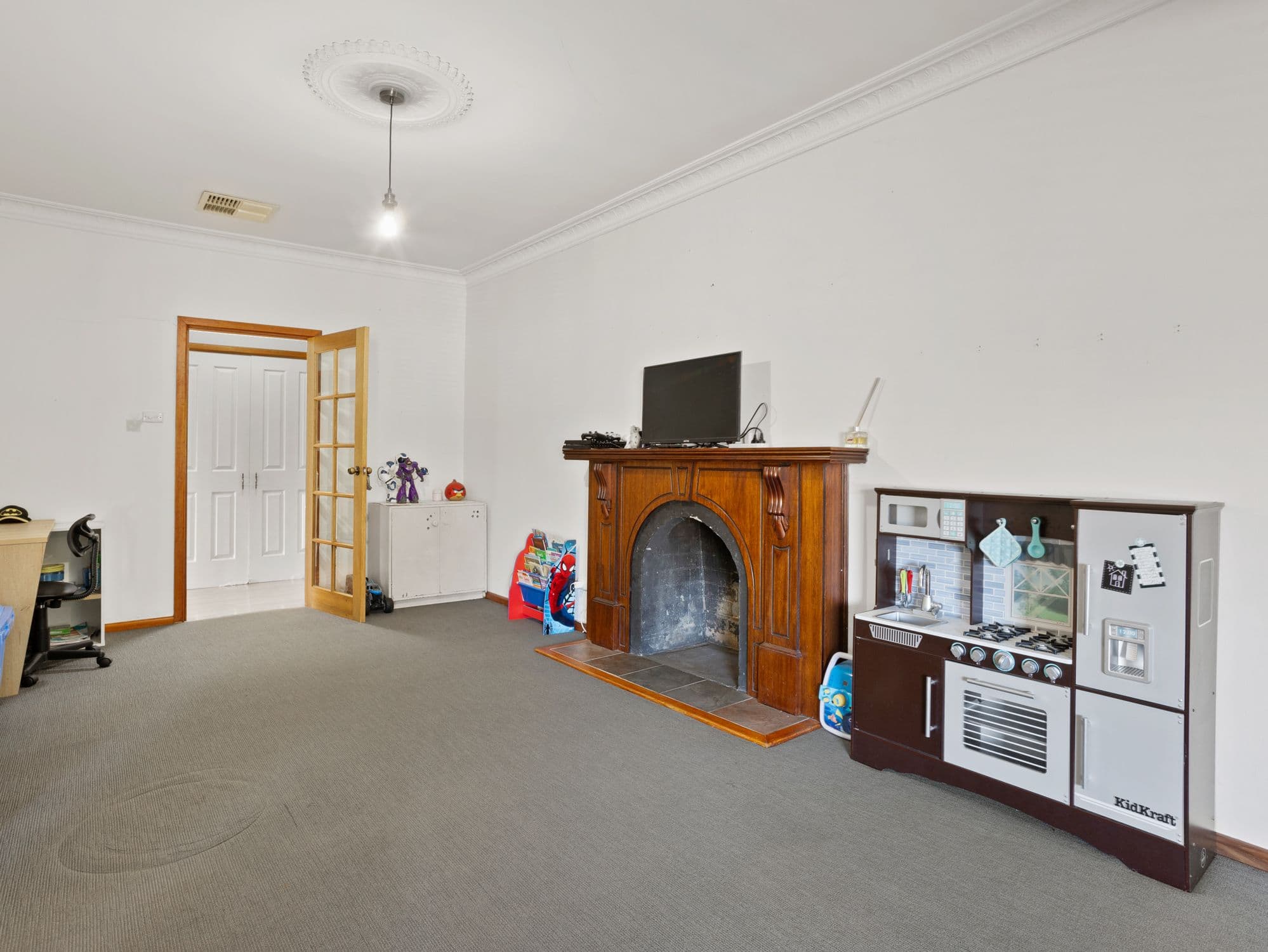 930 Tullimbar Street, North Albury NSW 2640, North Albury - Thumbnail 4