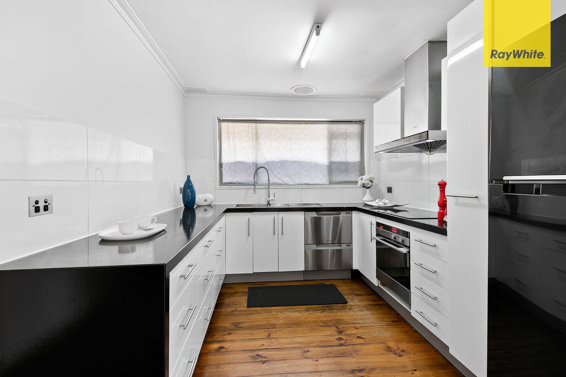 11 Railway Place, Footscray VIC 3011, Footscray - Thumbnail 4