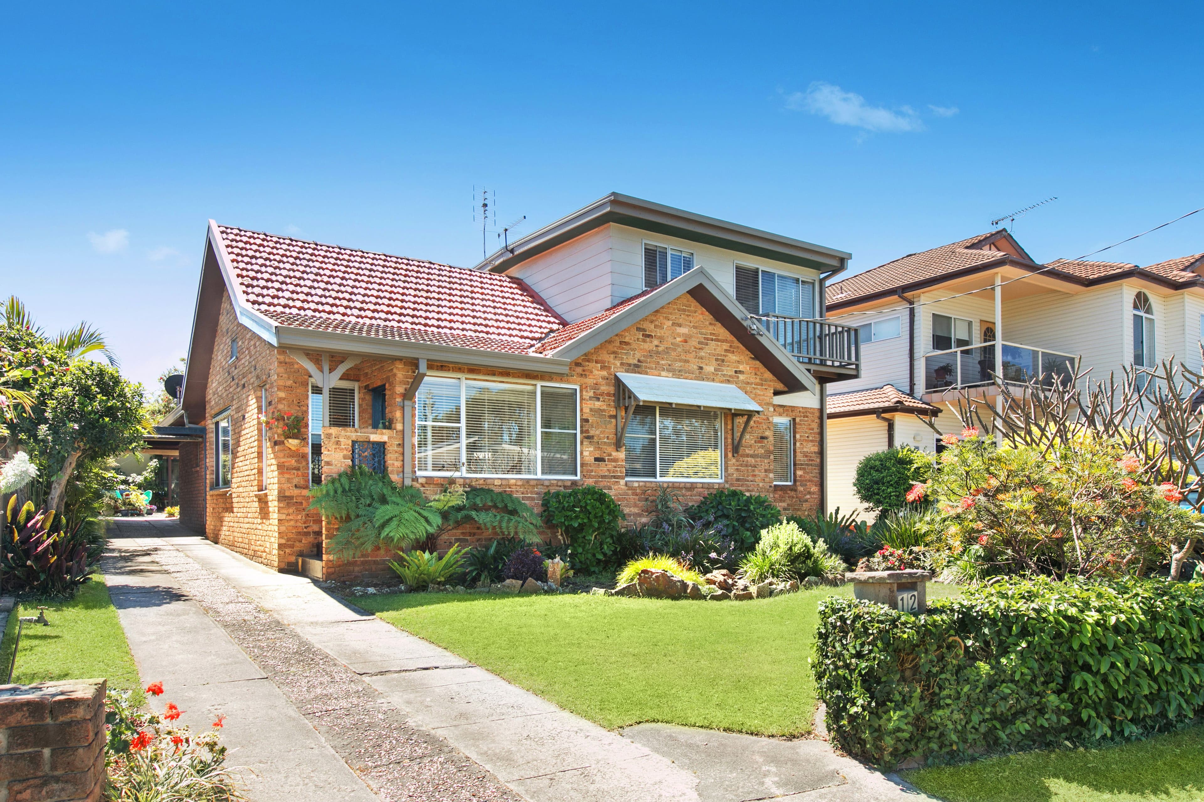 15 Bishops Place, Kensington - Image 1