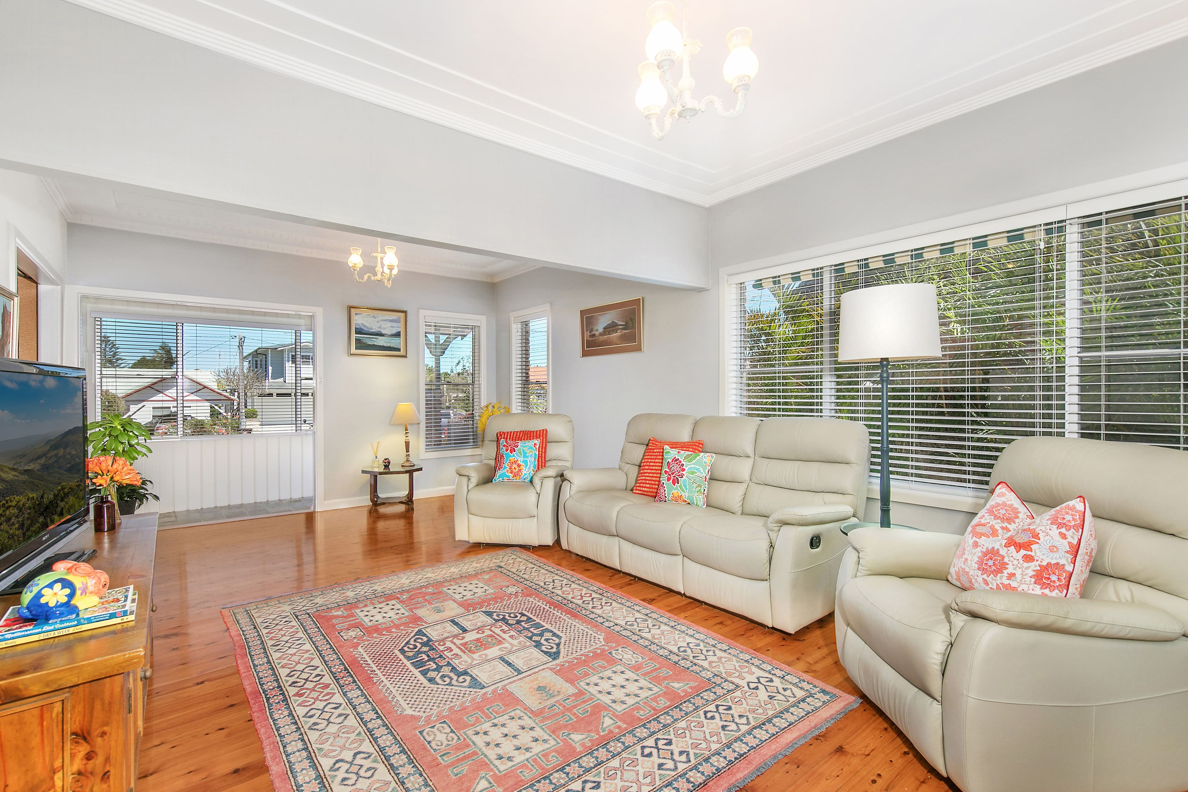 15 Bishops Place, Kensington - Thumbnail 3