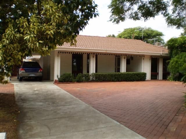 10 Walker Court, KARDINYA WA 6163, Kardinya - Image 1