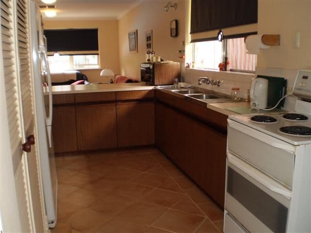 10 Walker Court, KARDINYA WA 6163, Kardinya - Thumbnail 6