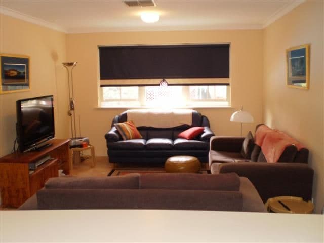 10 Walker Court, KARDINYA WA 6163, Kardinya - Thumbnail 7
