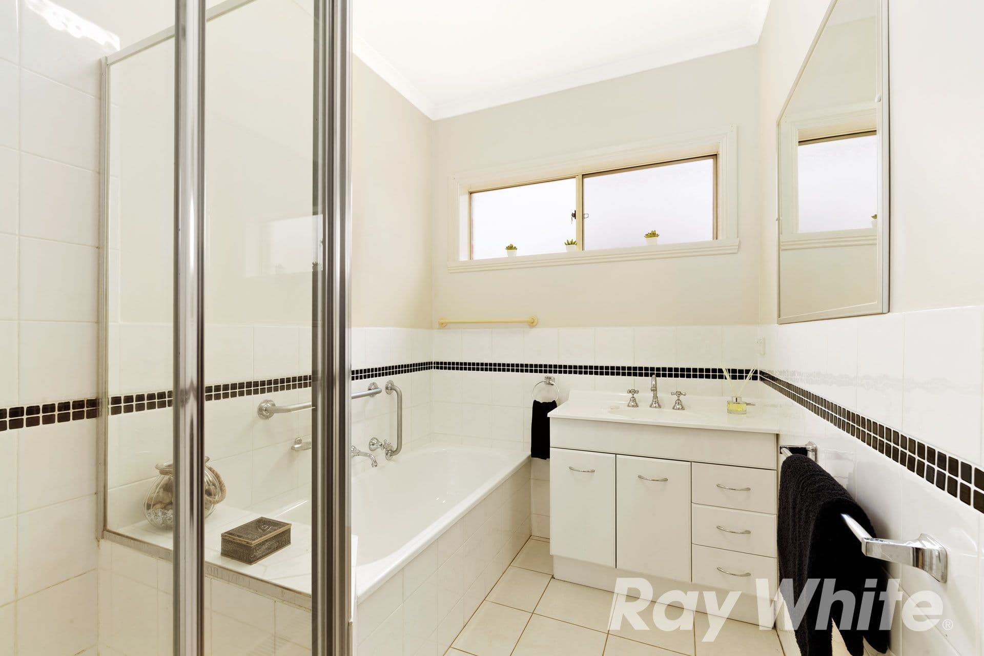 63 Devonshire Road, Watsonia VIC 3087, Watsonia - Thumbnail 6