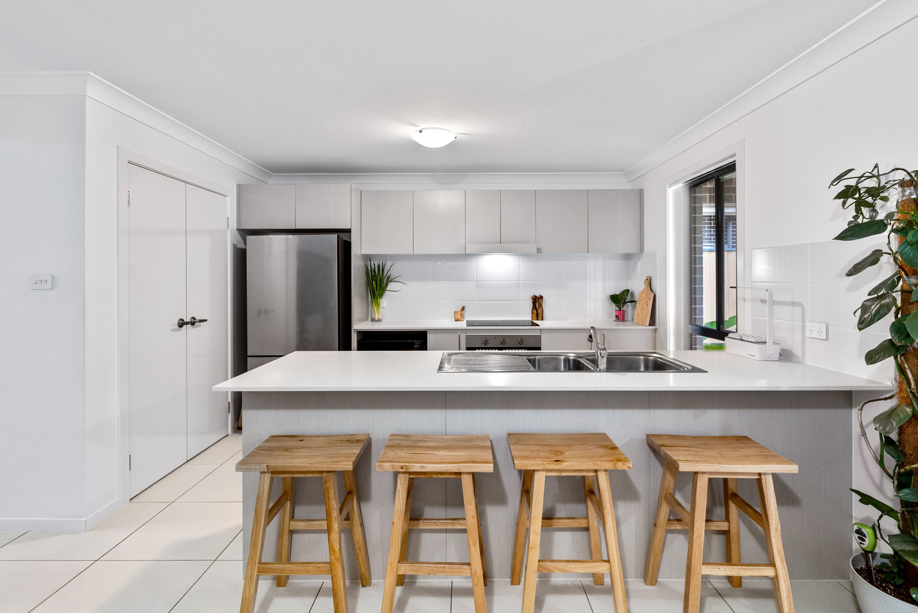 6 Barbarrosa Road, Edmondson Park NSW 2174, Edmondson Park - Thumbnail 4