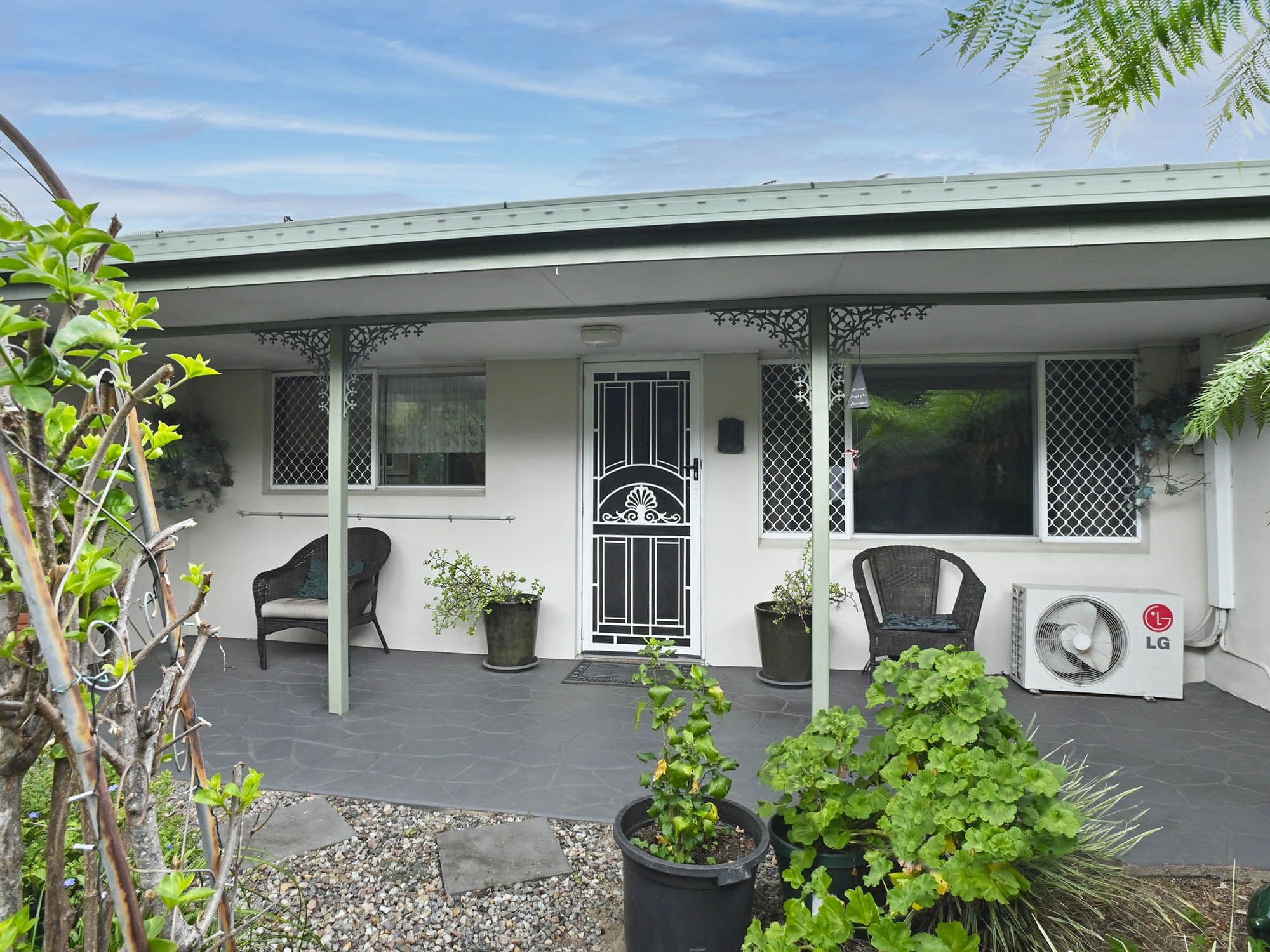 19 Station Road, Loganlea QLD 4131, Loganlea - Image 1