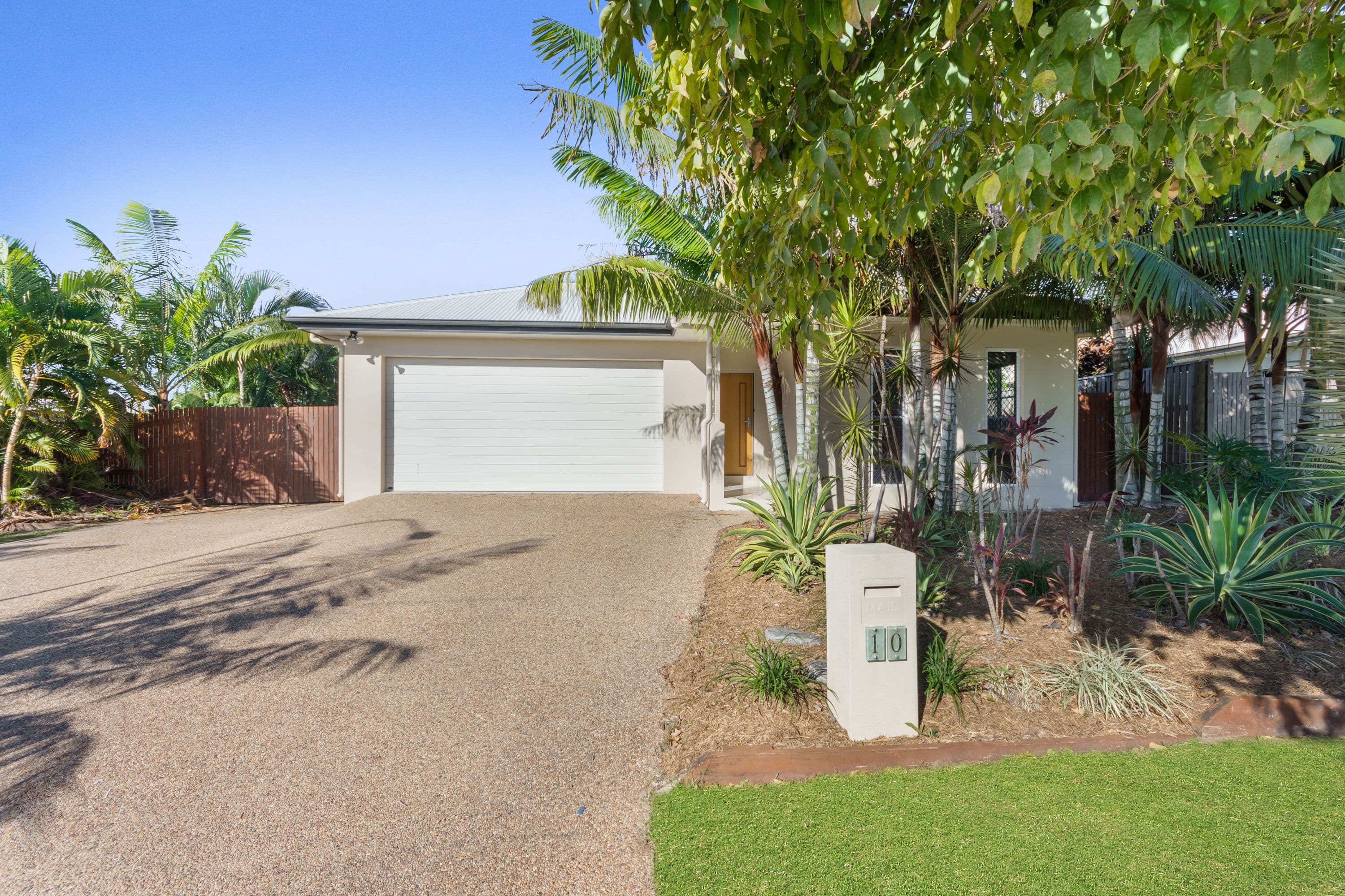 10 Channel Street, Bushland Beach QLD 4818, Bushland Beach - Image 1