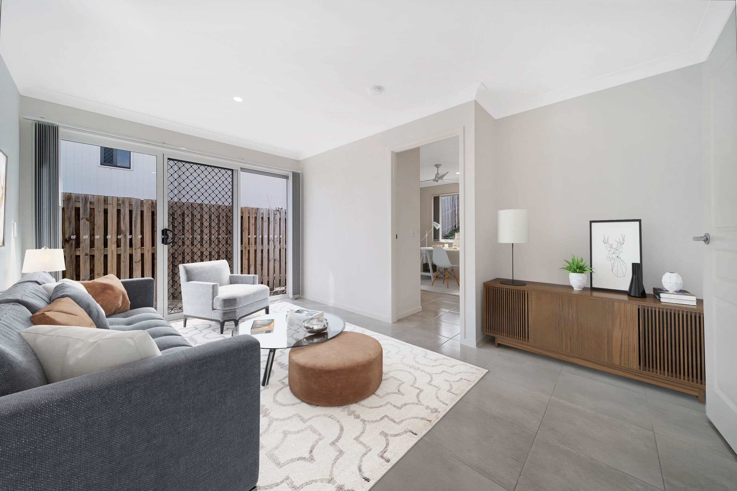38 Hill End Avenue, Hillcrest QLD 4118, Hillcrest - Thumbnail 4