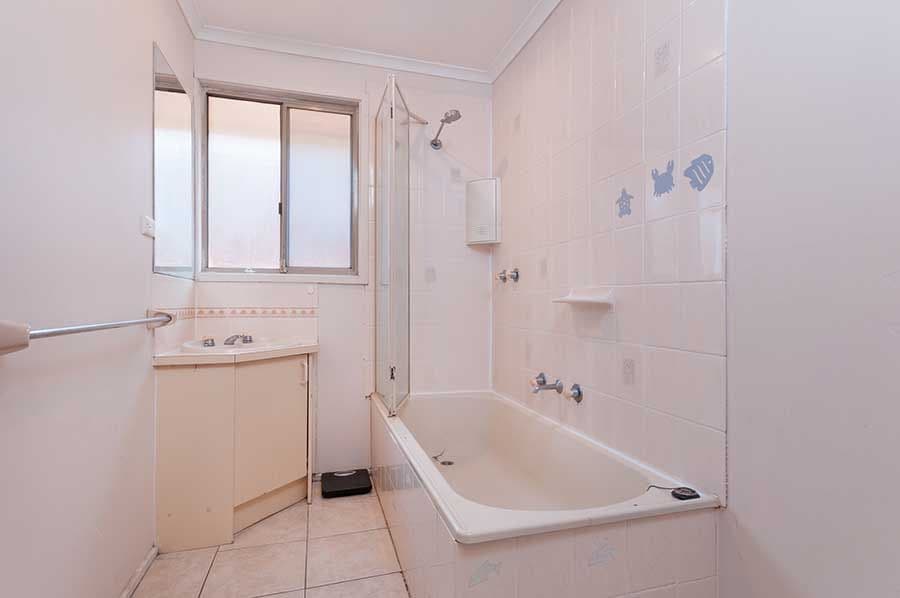54 Gillingham Crescent, Craigieburn VIC 3064, Craigieburn - Thumbnail 4