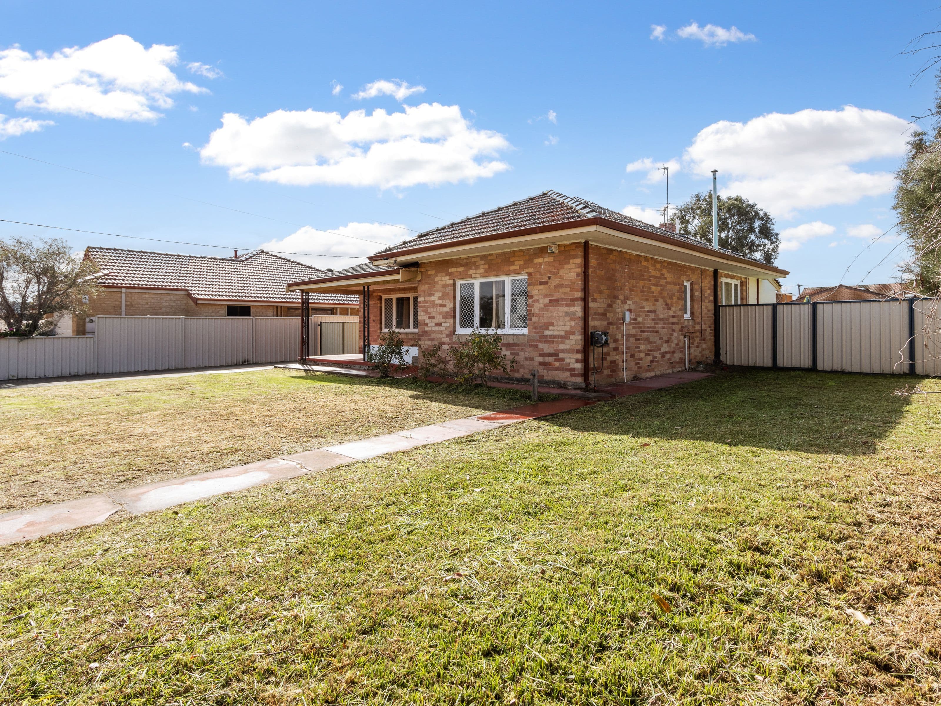 4 Henry Street, East Cannington WA 6107, East Cannington - Thumbnail 5