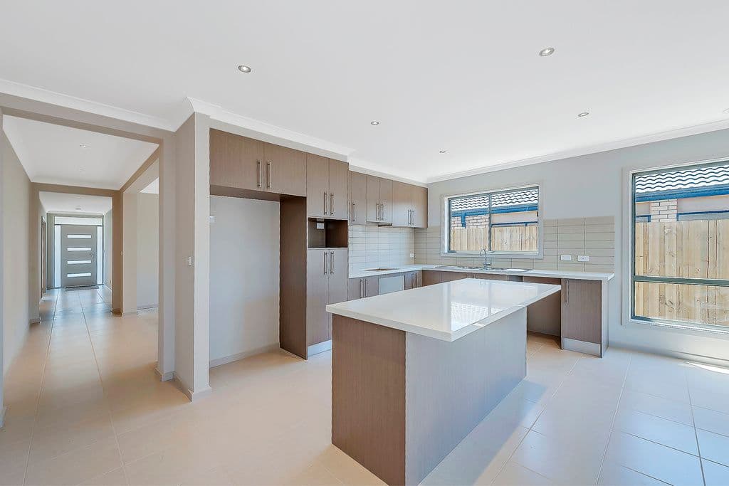 214 Epping Road, Epping VIC 3076, Epping - Thumbnail 2