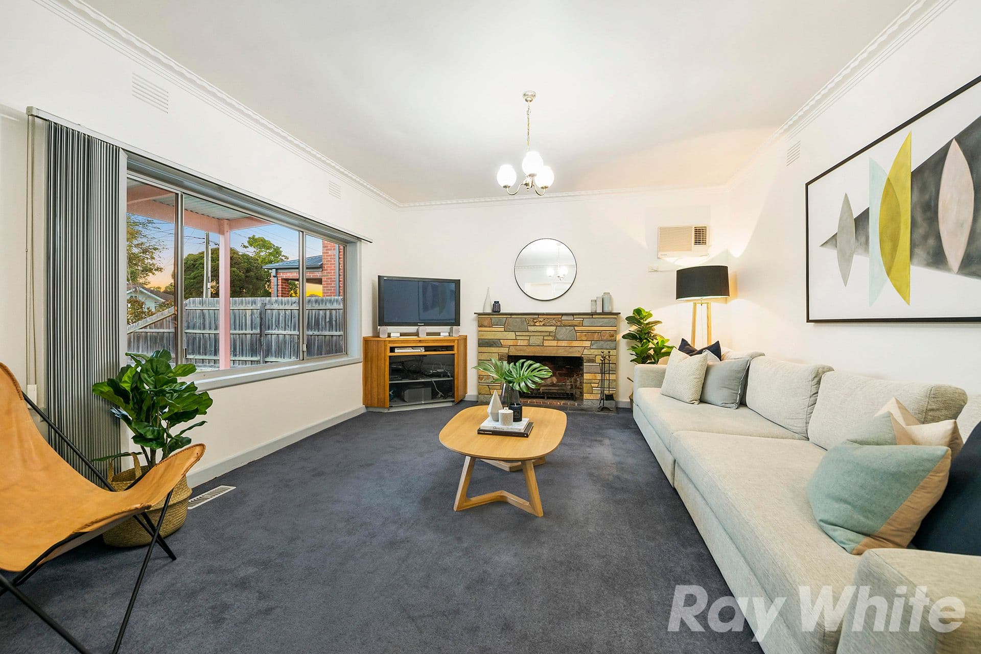 8 Evesham Road, Cheltenham VIC 3192, Cheltenham - Thumbnail 2