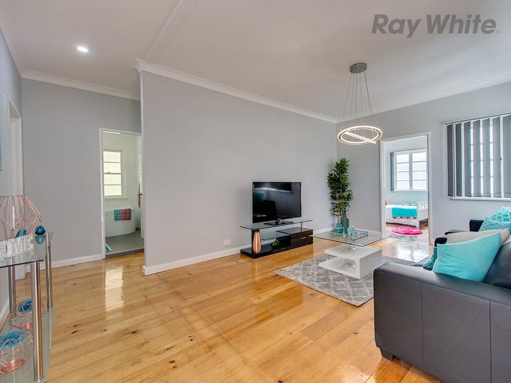 11 Lusitania Street, Newtown QLD 4305, Newtown - Thumbnail 2