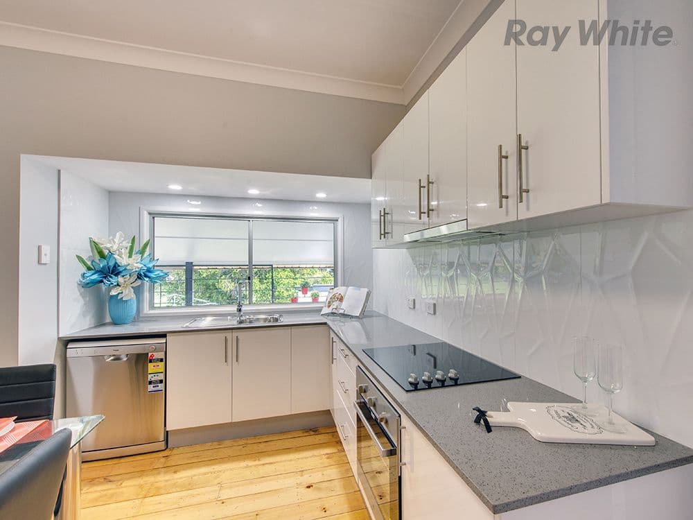 11 Lusitania Street, Newtown QLD 4305, Newtown - Thumbnail 4