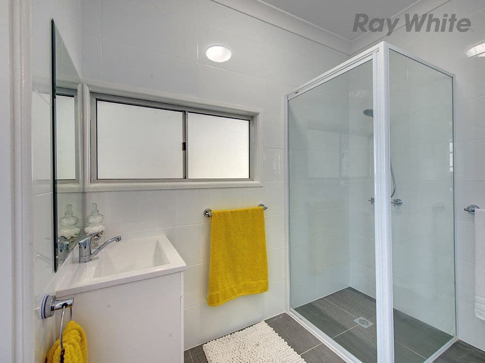 11 Lusitania Street, Newtown QLD 4305, Newtown - Thumbnail 8