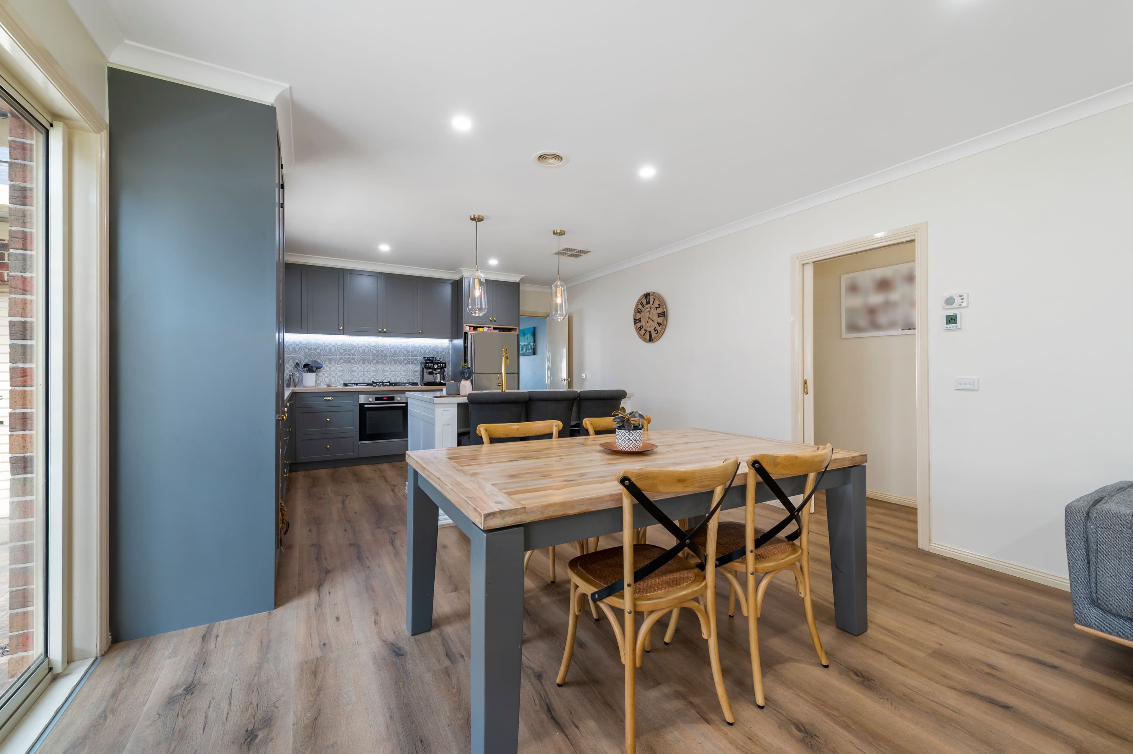 22 Sharrock Close, Caroline Springs VIC 3023, Caroline Springs - Thumbnail 4