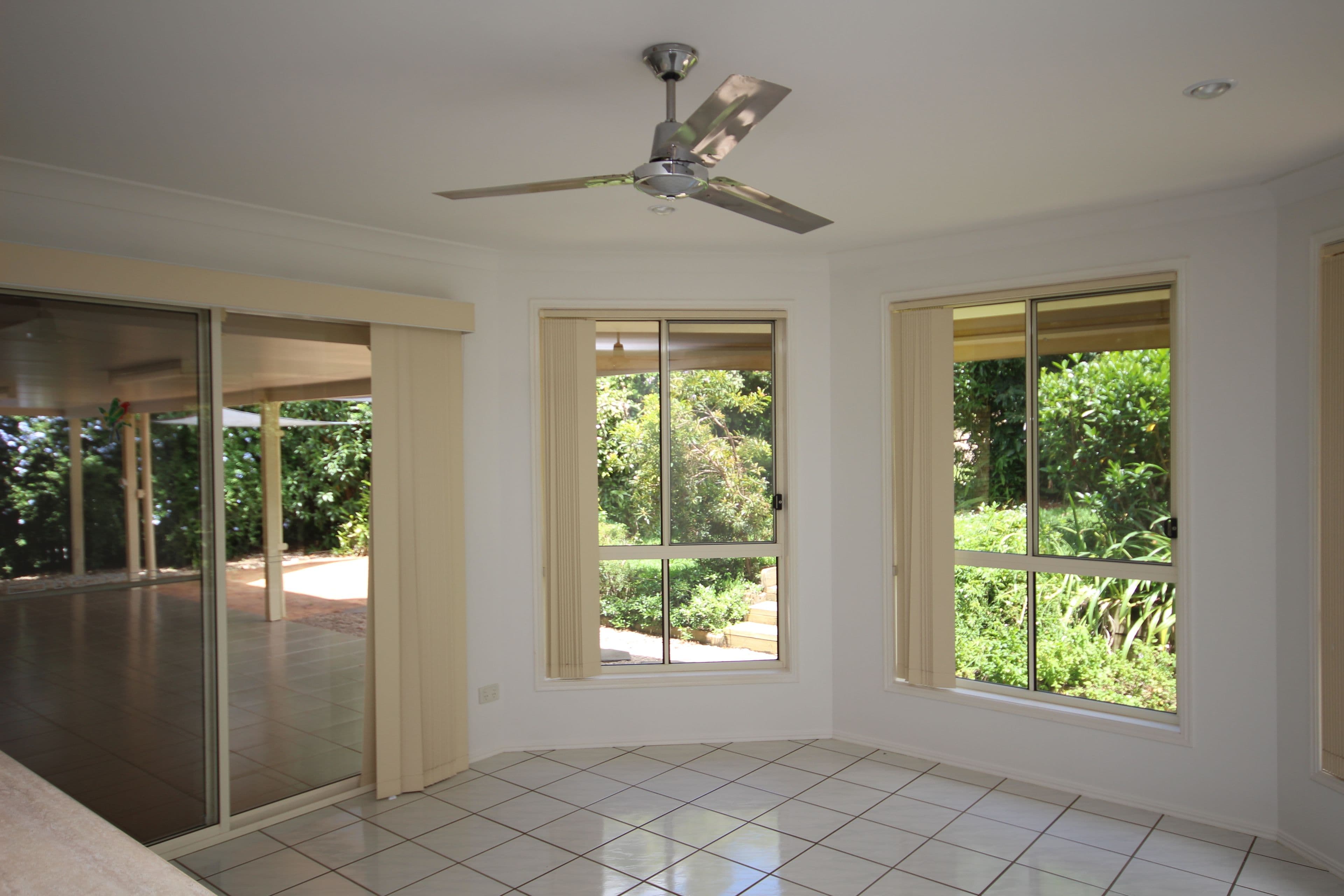 2 Vista Court, Glass House Mountains QLD 4518, Glass House Mountains - Thumbnail 5