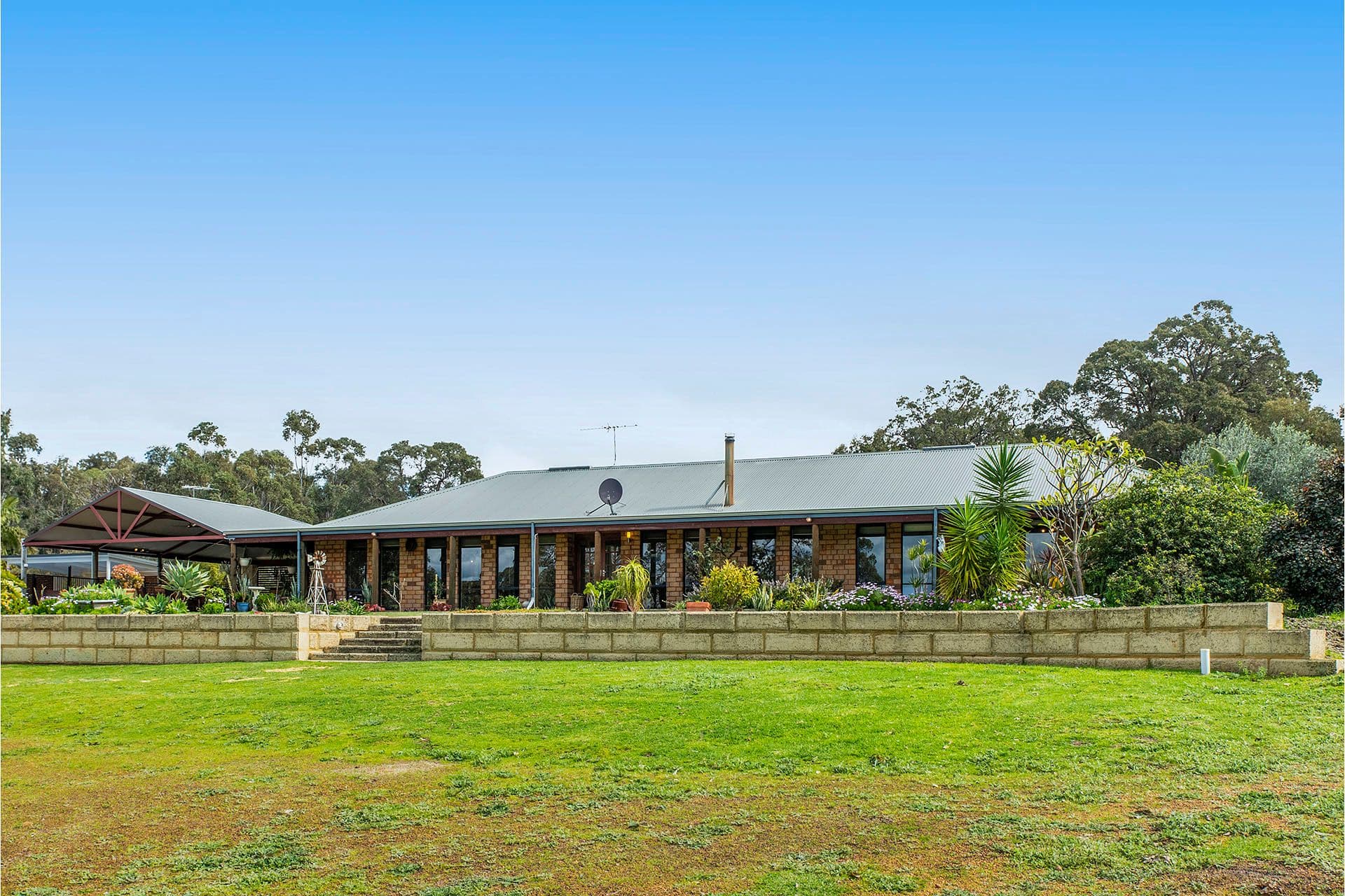 23 Wychwood Close, Bullsbrook WA 6084, Bullsbrook - Image 1