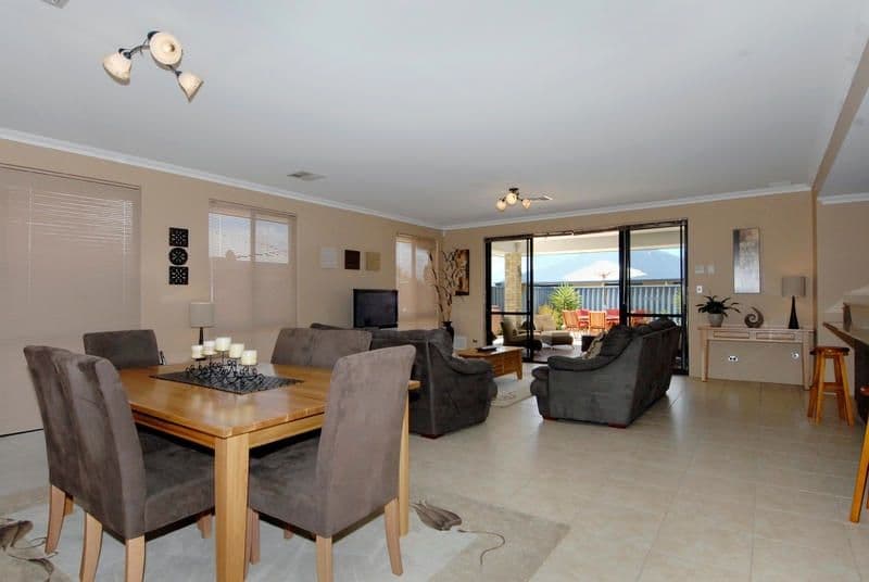 62 Rivergums Boulevard, BALDIVIS WA 6171, Baldivis - Thumbnail 2