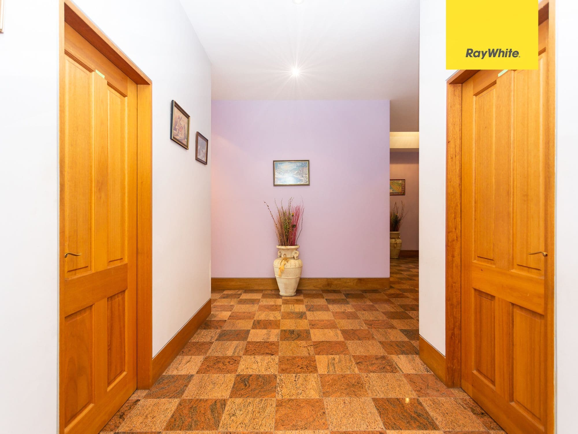 8 Napper Avenue, Riverwood - Thumbnail 2