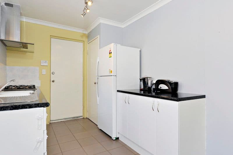 21 Solander Close, WAIKIKI WA 6169, Waikiki - Thumbnail 6