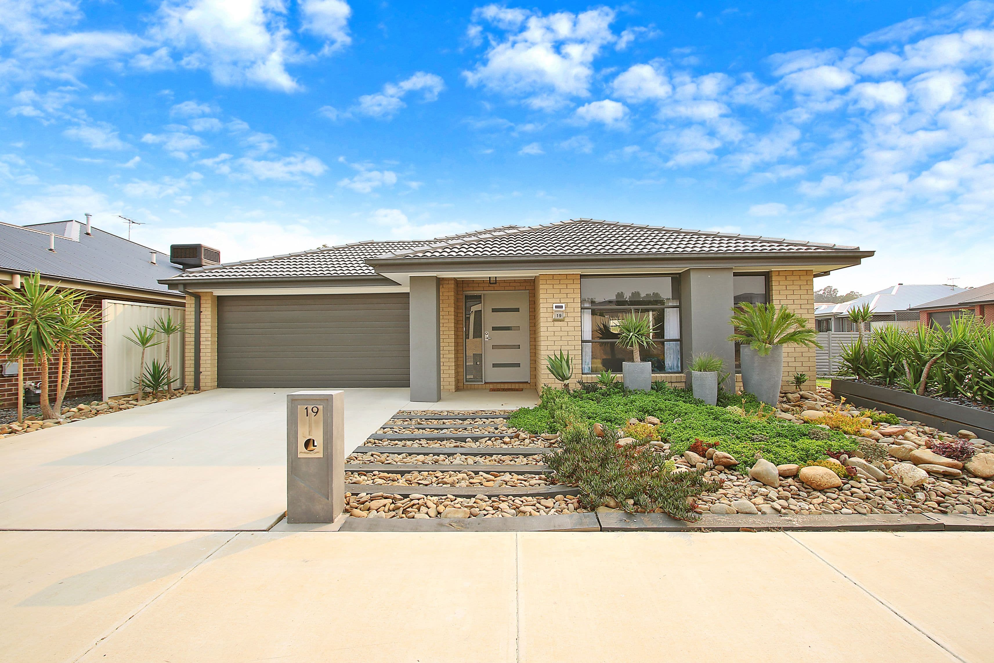 19 Cardiff Drive, Wodonga VIC 3690, Wodonga - Image 1