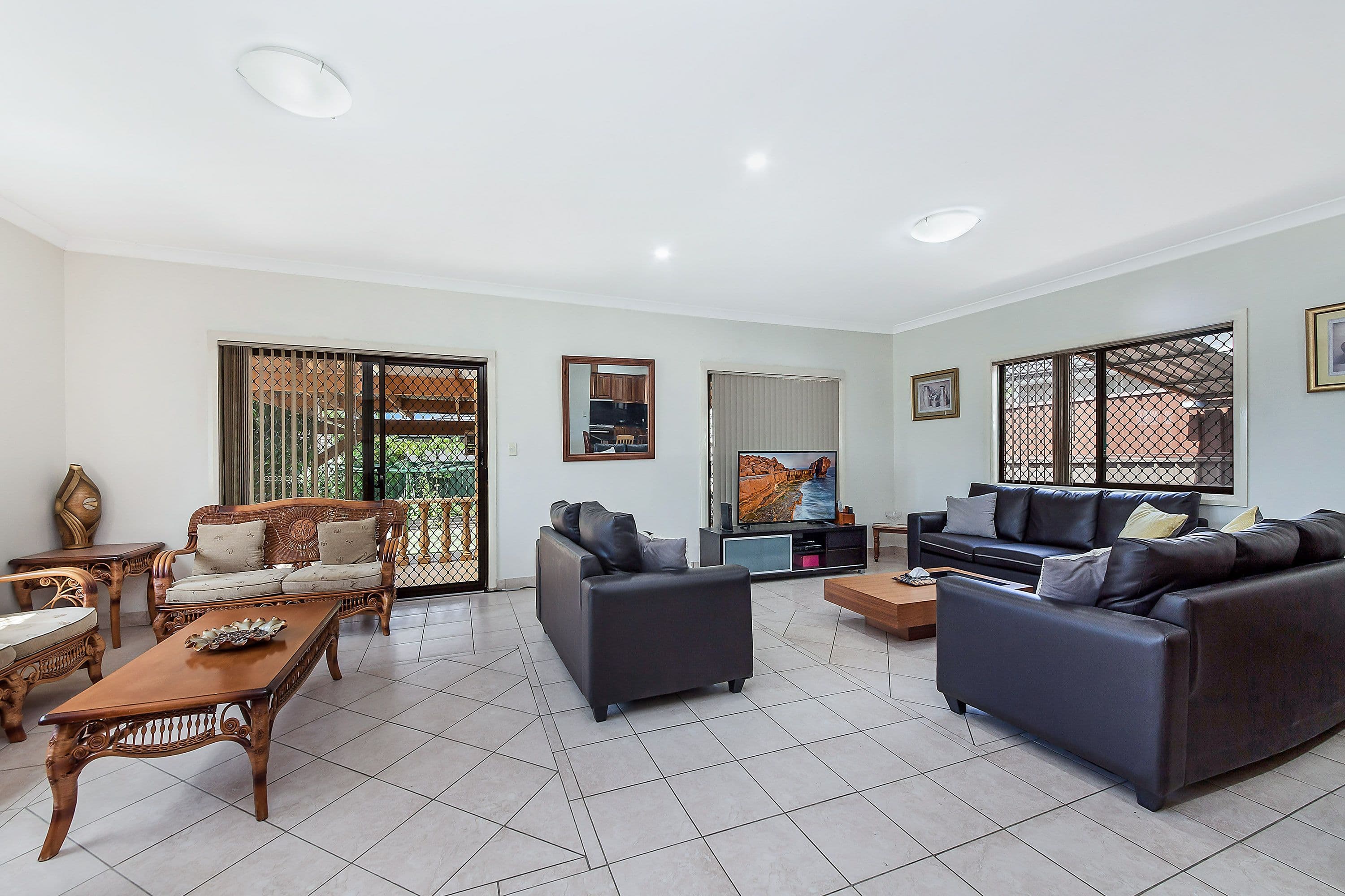 183 Noble Avenue, Greenacre - Thumbnail 2