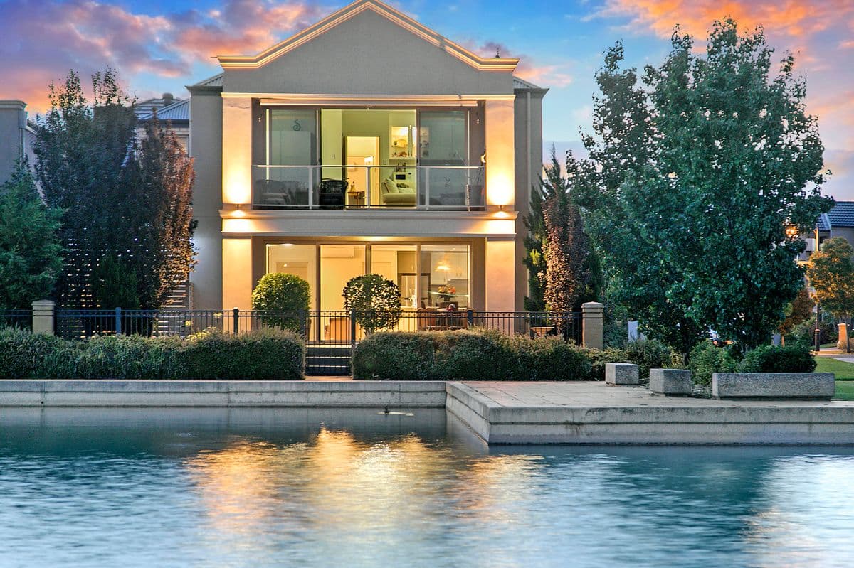 7 Santorini Walk, Mawson Lakes SA 5095, Mawson Lakes - Image 1