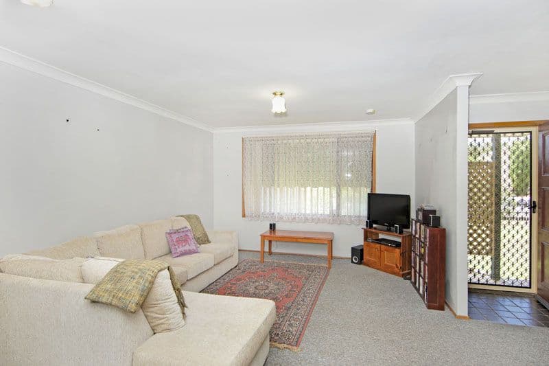 7 Richmond Close, BATEAU BAY NSW 2261, Bateau Bay - Thumbnail 2