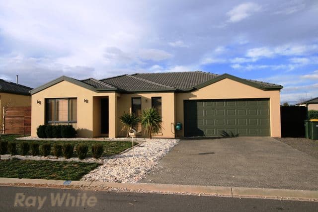 27 Heatherdale, AMAROO ACT 2914, Amaroo - Image 1