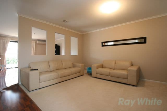 27 Heatherdale, AMAROO ACT 2914, Amaroo - Thumbnail 3