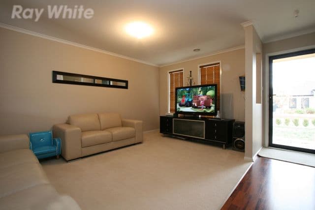 27 Heatherdale, AMAROO ACT 2914, Amaroo - Thumbnail 4