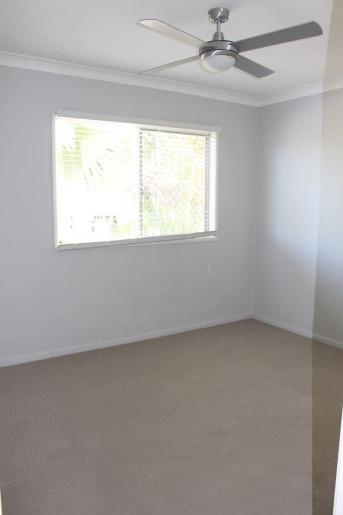 15 Yukana Street, Boyne Island QLD 4680, Boyne Island - Thumbnail 7