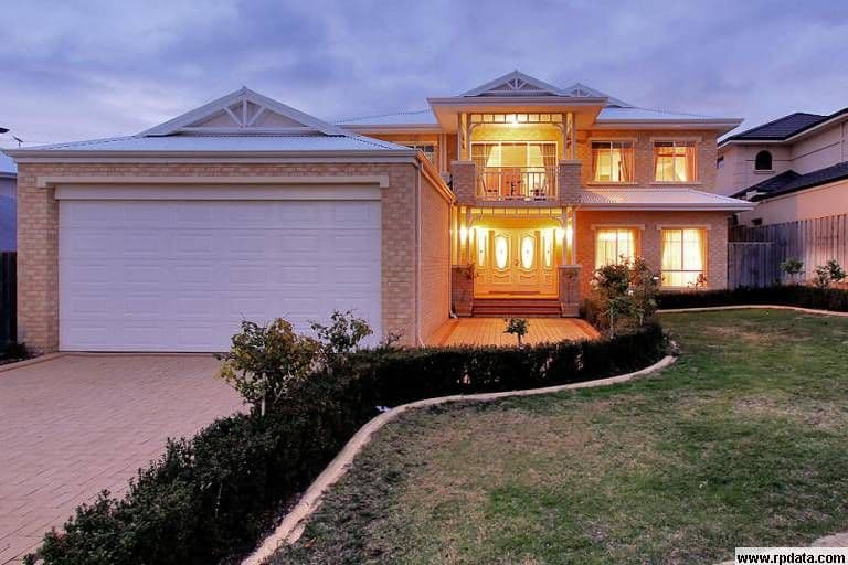 8 Marbella Drive, HILLARYS WA 6025, Hillarys - Image 1