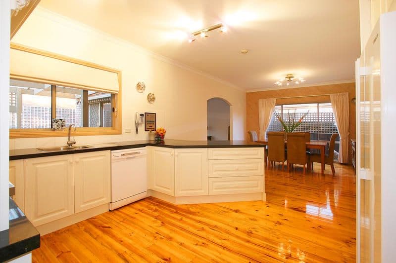 15 Lumeah Court, DINGLEY VILLAGE VIC 3172, Dingley Village - Thumbnail 3