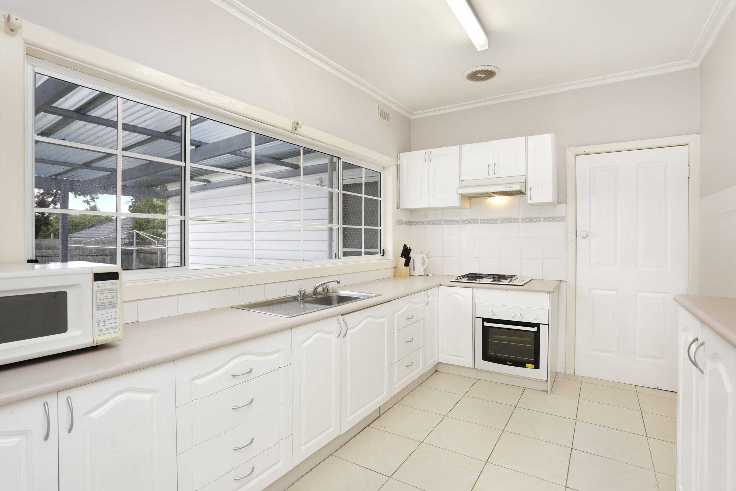 97 Fraser Street, Sunshine VIC 3020, Sunshine - Thumbnail 3