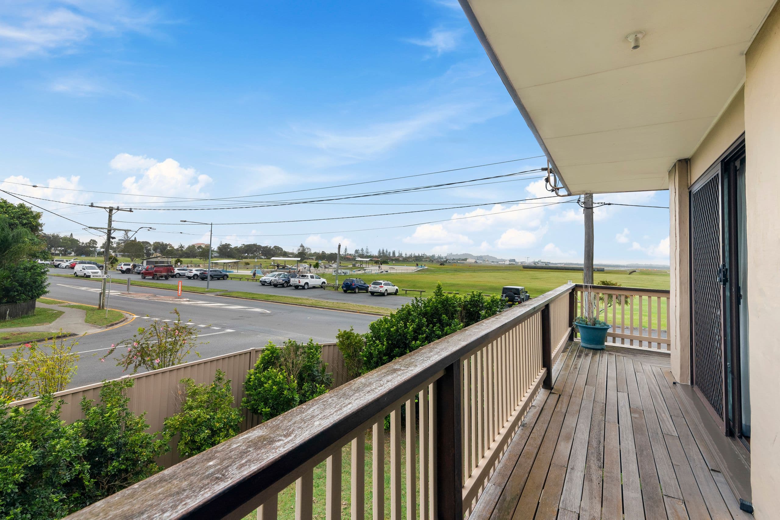 2 Monash Street, Tugun QLD 4224, Tugun - Thumbnail 2