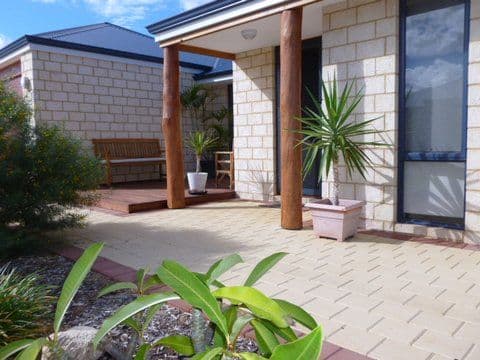 22 Topsail Street, DRUMMOND COVE WA 6532, Drummond Cove - Thumbnail 2