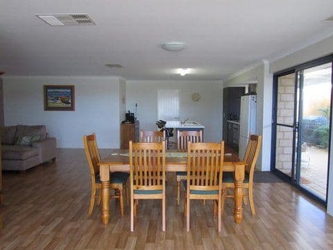 22 Topsail Street, DRUMMOND COVE WA 6532, Drummond Cove - Thumbnail 5