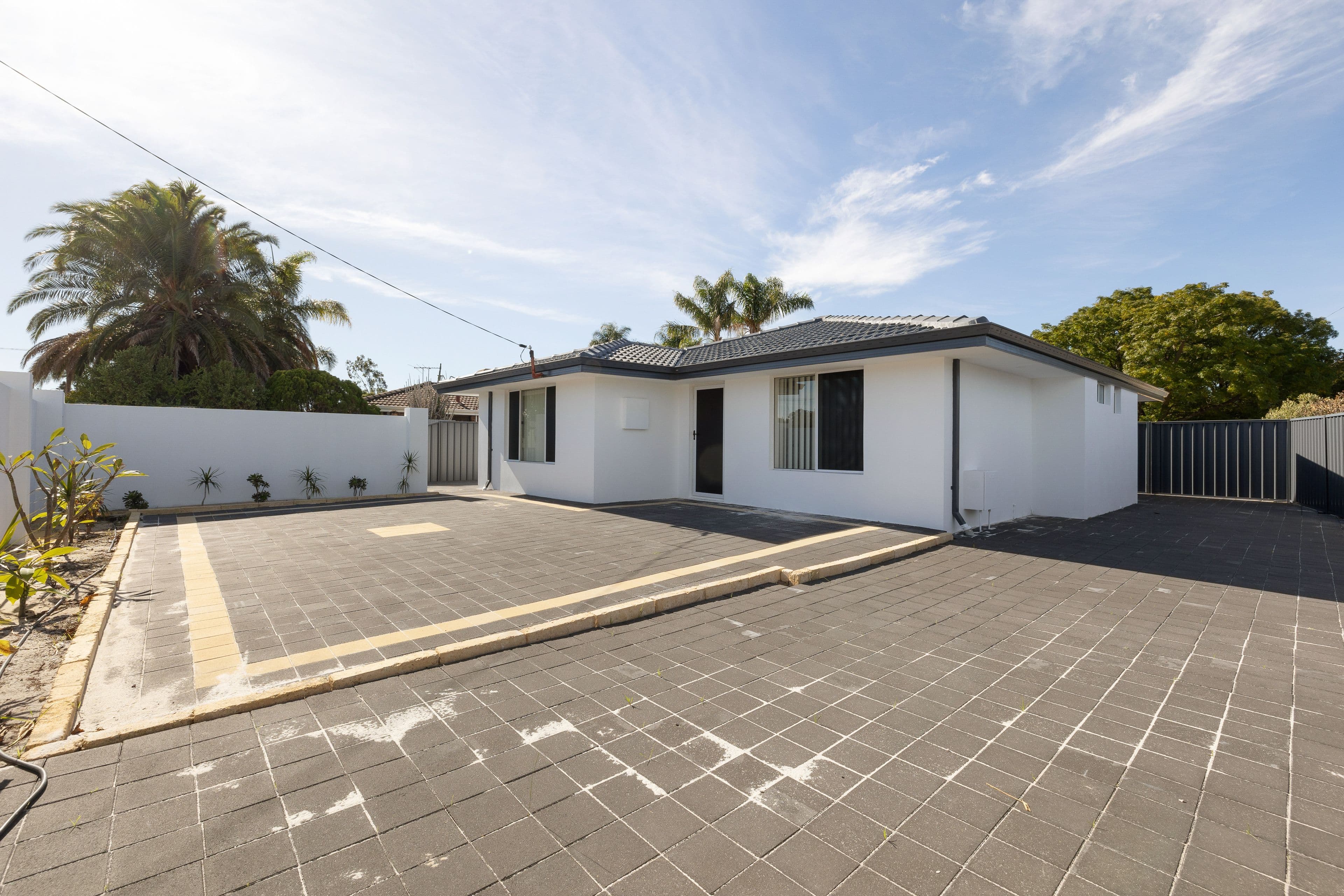 4 Yenisey Crescent, Beechboro WA 6063, Beechboro - Image 1