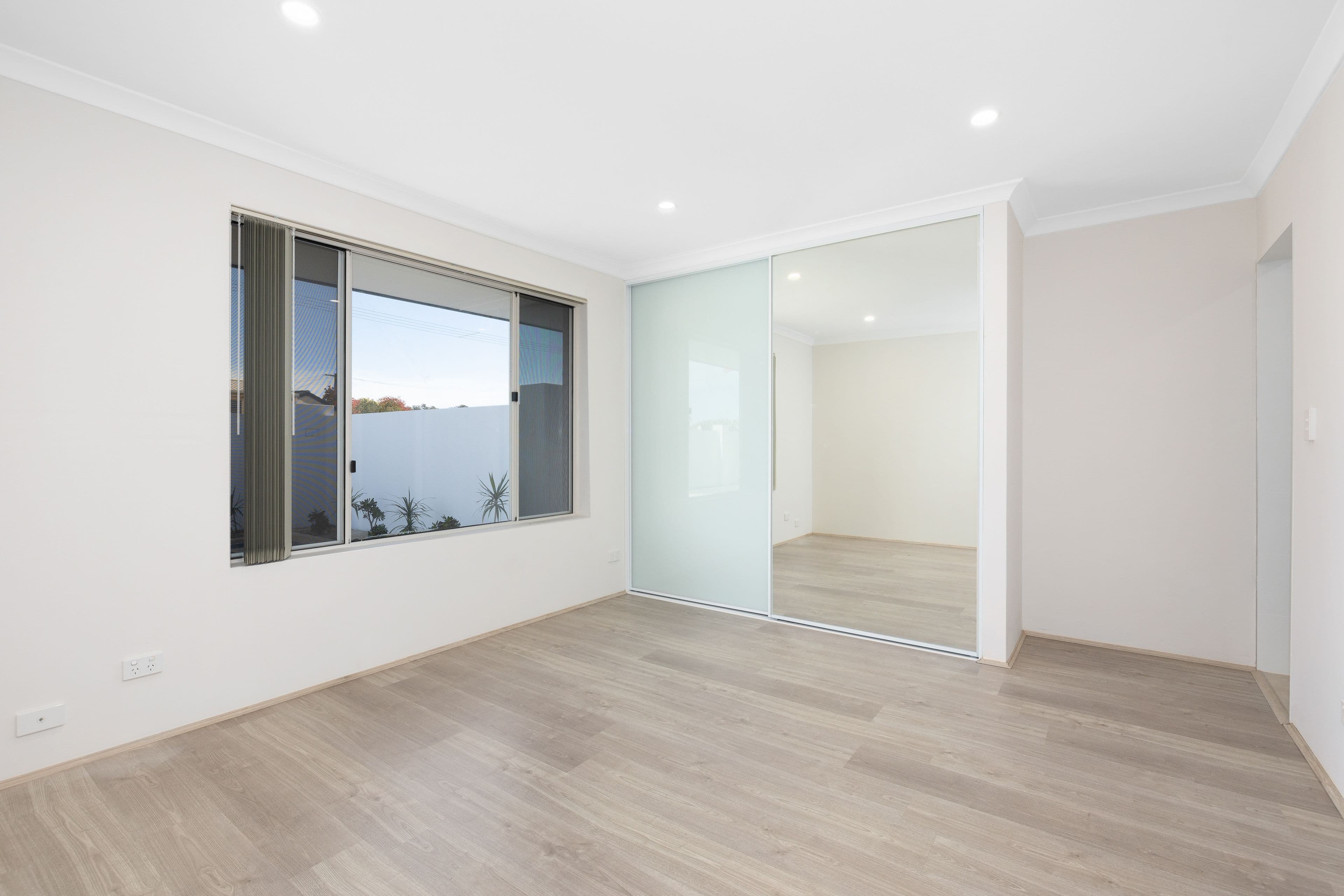4 Yenisey Crescent, Beechboro WA 6063, Beechboro - Thumbnail 5