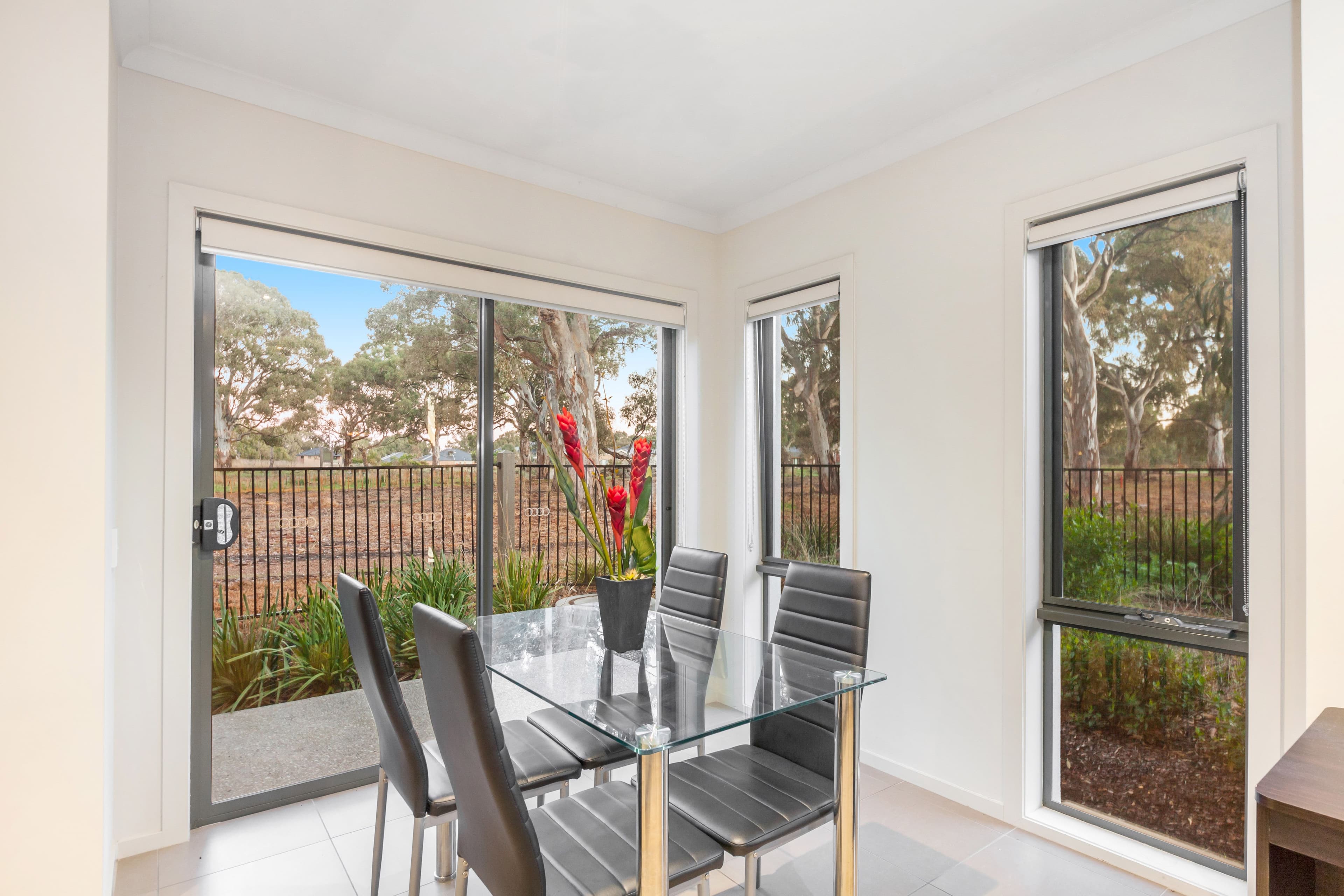 40 Lyndarum Drive, Epping VIC 3076, Epping - Thumbnail 5