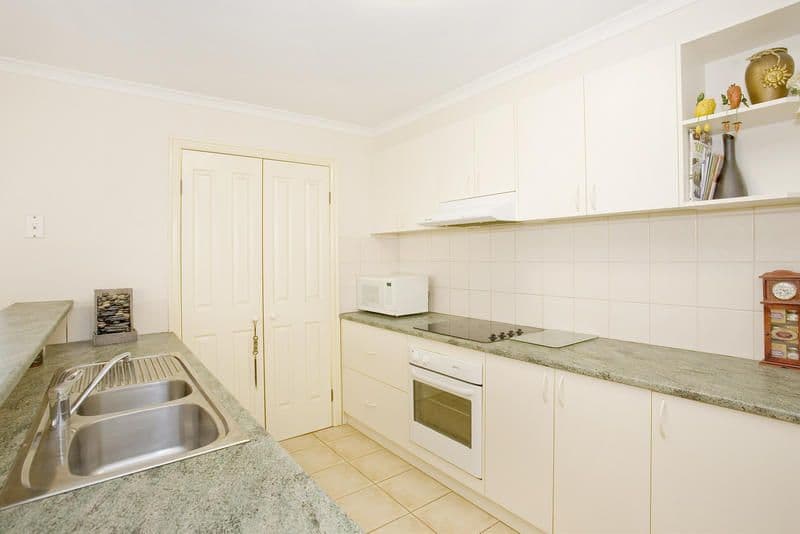 34 Cranbourne Drive, CORIO VIC 3214, Corio - Thumbnail 3