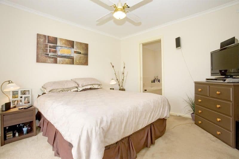 34 Cranbourne Drive, CORIO VIC 3214, Corio - Thumbnail 5